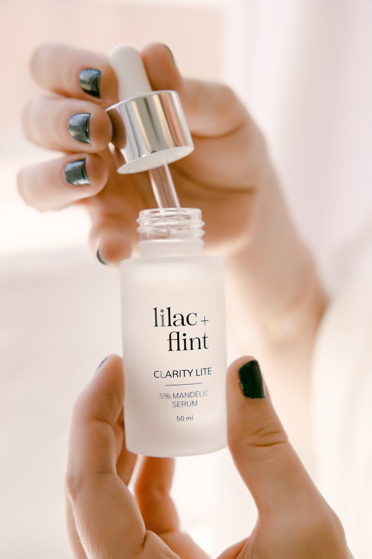 CLARITY LITE | 5% L-Mandelic Serum